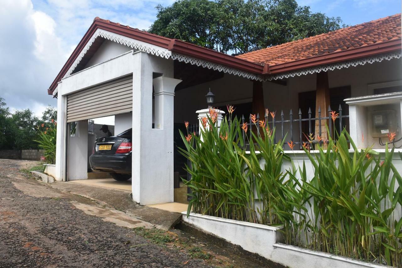 Ambepussa Villa 61 מראה חיצוני תמונה